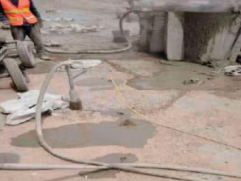 泰顺水泥混凝土路面板底注浆技术 路面脱空注浆整治方案